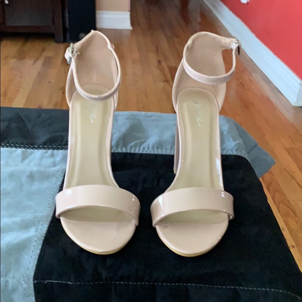 Brand new Nasty Gal | Cream color chunky Heel